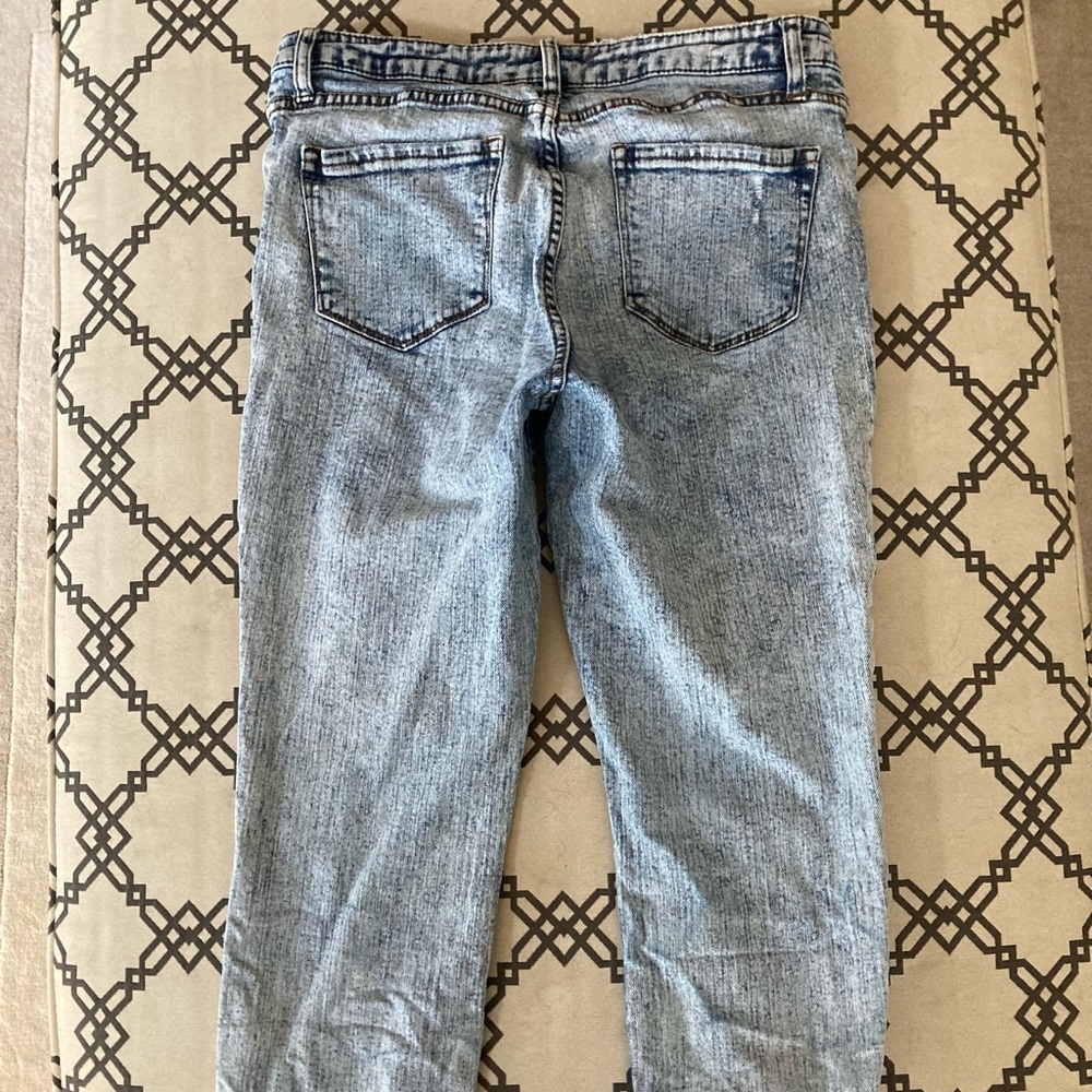 High waisted cropped acid wash jeans